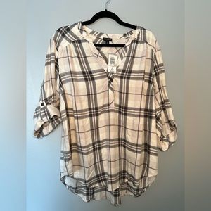 White, Grey and Black 3/4 length sleeves, Torrid Tunic New With Tags 2xl 18-20